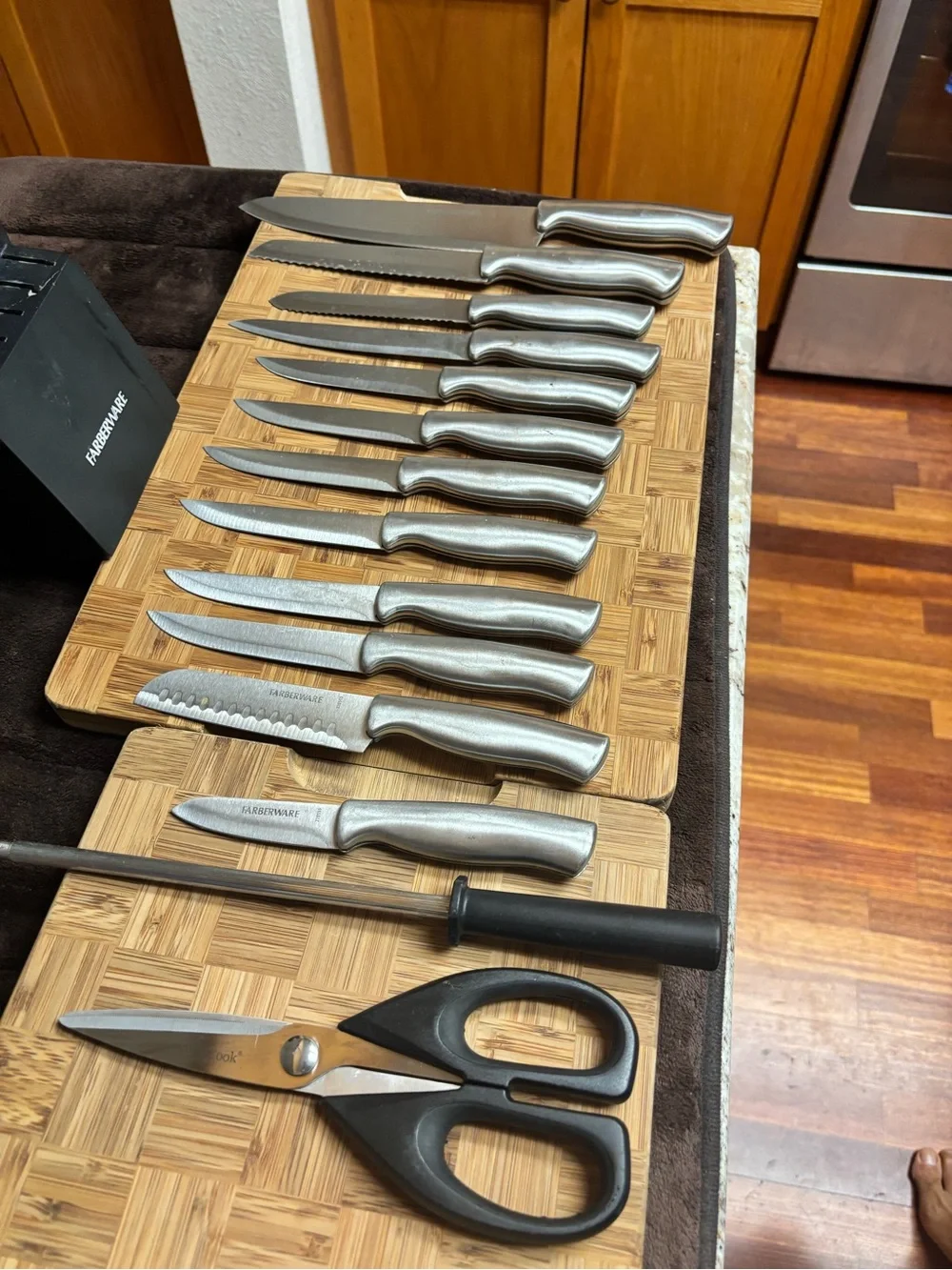 Farberware Bamboo Wood Knife Block, Black, 15 Slots,knives w/ Scissors